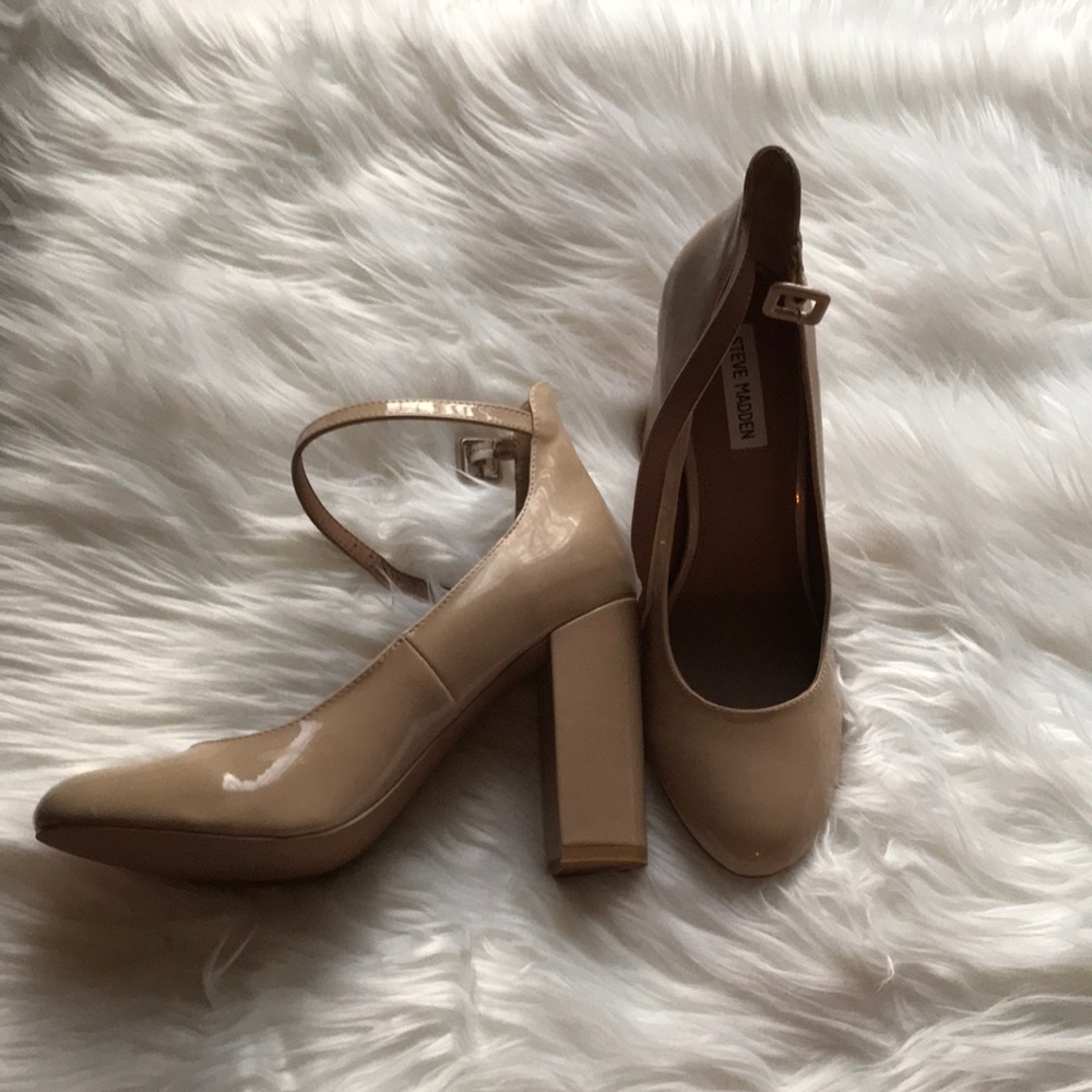 Steve Madden Nude Block Heels